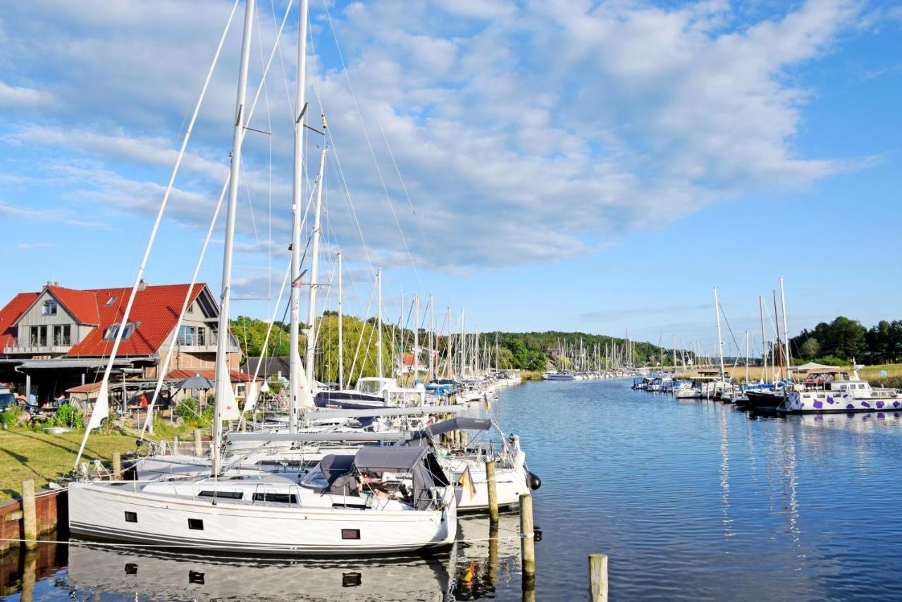 Schoenes Ferienhaus Mit Kamin Und Sauna Im Ostseebad Sellin المظهر الخارجي الصورة
