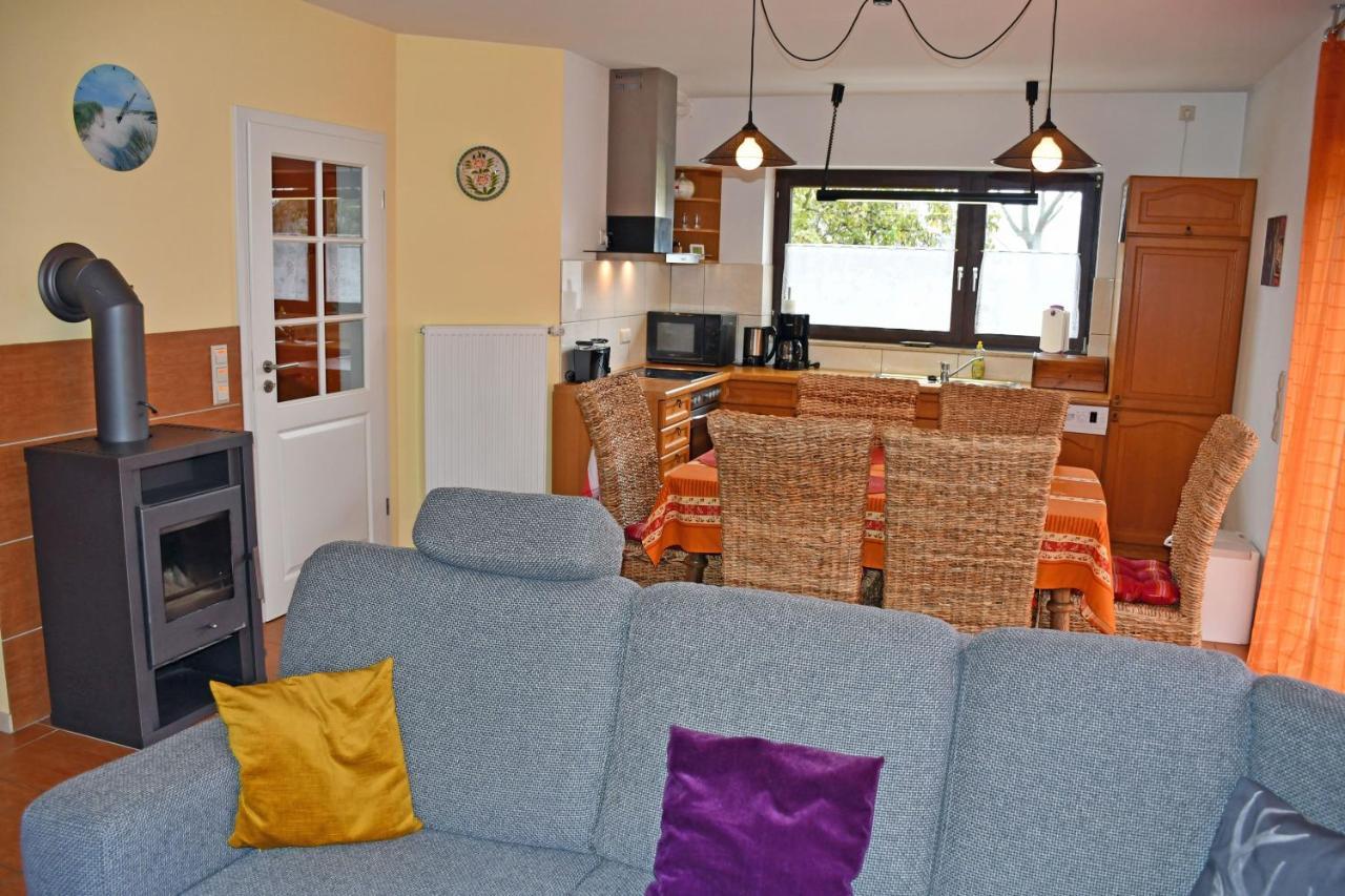 Schoenes Ferienhaus Mit Kamin Und Sauna Im Ostseebad Sellin المظهر الخارجي الصورة