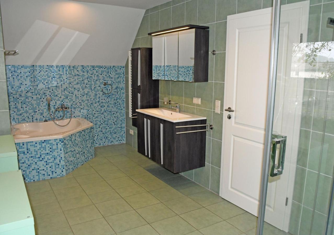 Schoenes Ferienhaus Mit Kamin Und Sauna Im Ostseebad Sellin المظهر الخارجي الصورة