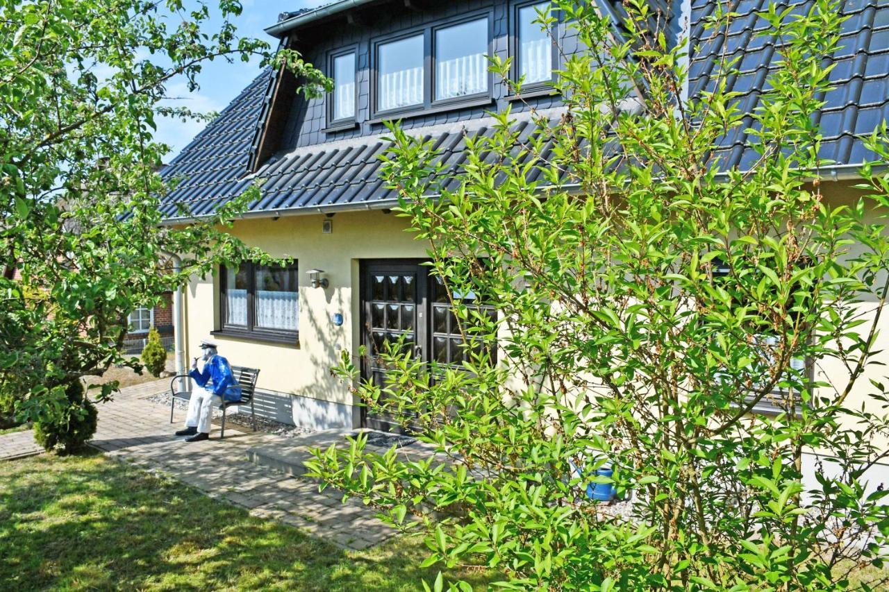 Schoenes Ferienhaus Mit Kamin Und Sauna Im Ostseebad Sellin المظهر الخارجي الصورة